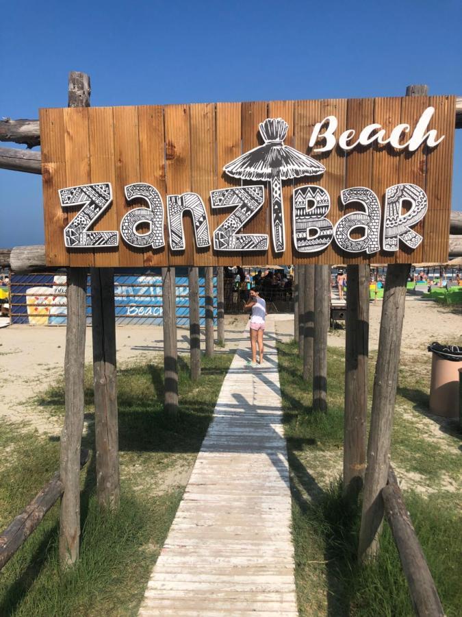 Apartament Rebeca Lux By Alezzi Beach Resort Năvodari Εξωτερικό φωτογραφία